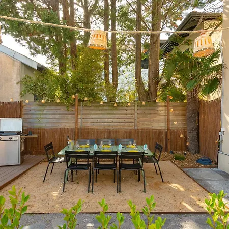 Misva Keyweek Architect-designed Flat In With Garden 公寓