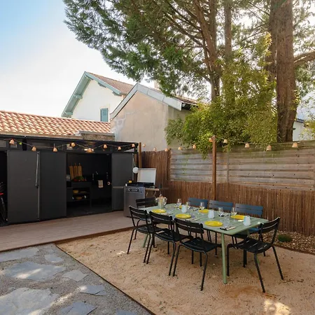 Misva Keyweek Architect-designed Flat In With Garden Biarriz